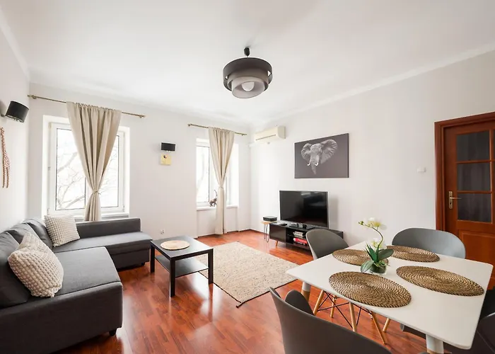 Emilii Plater City Center Apartment
