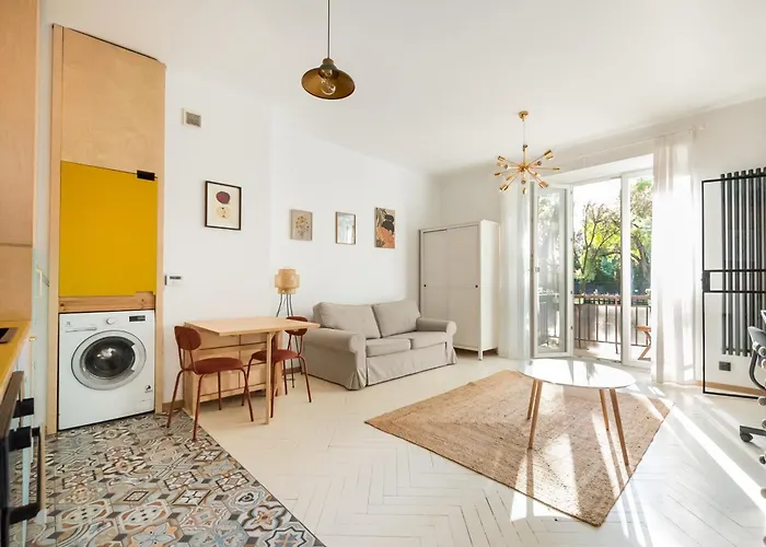 Saska Kepa Loft Style Apartment