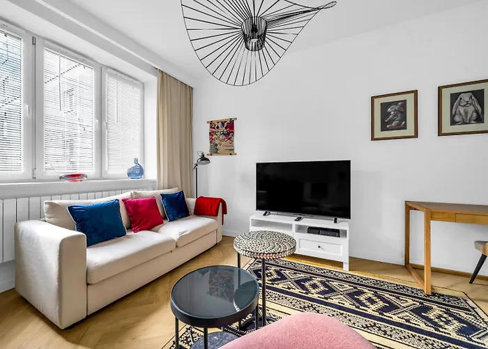 Warsaw - Workspace & Park Nearby - By Rentujemy
