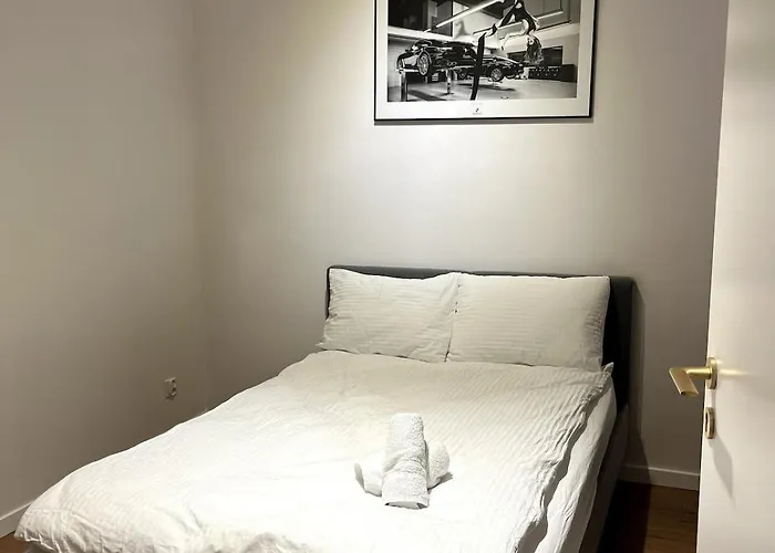 The Gallery Lux Apartment For 10