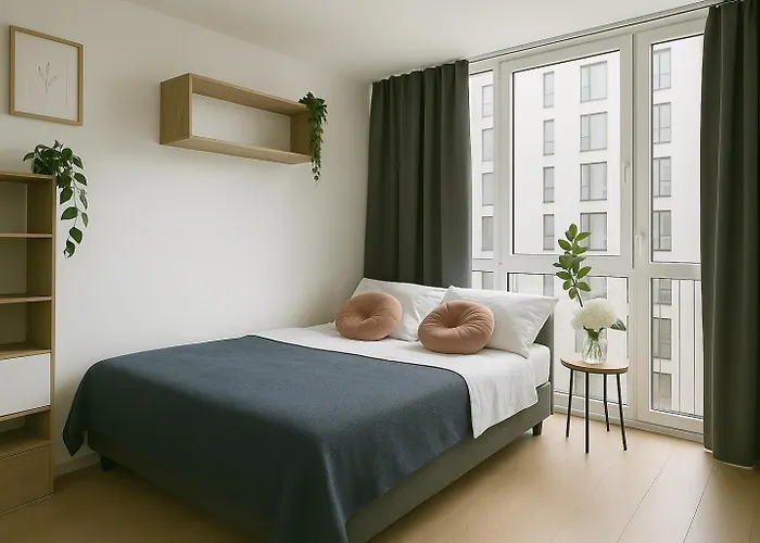Stylish Cloud 11 Apartment City Center