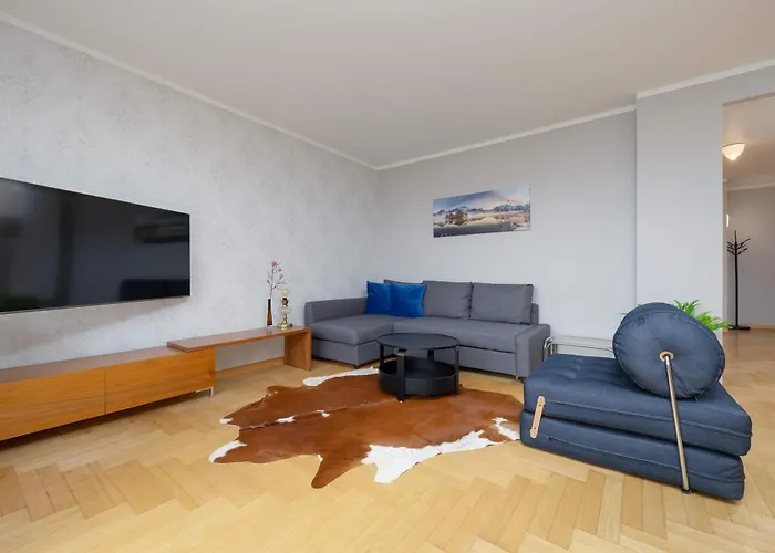 Wooden Apartment Zytnia In Warsaw With Parking By Noclegi Renters
