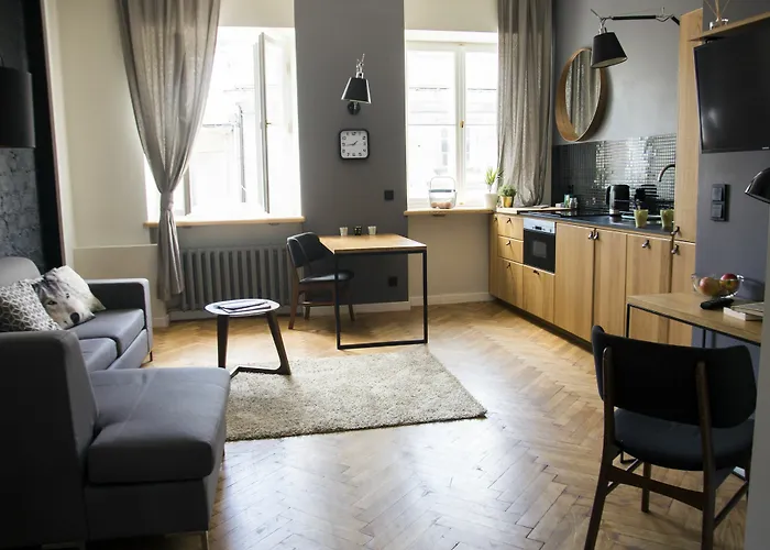 Fox Center Apartments