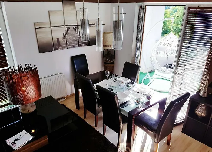 Warsaw King Size Apartment