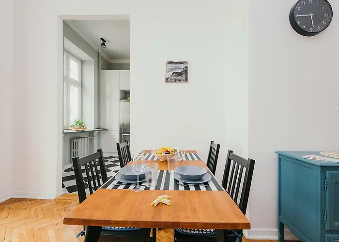 Oomph Warsaw Central Elegant Apartment