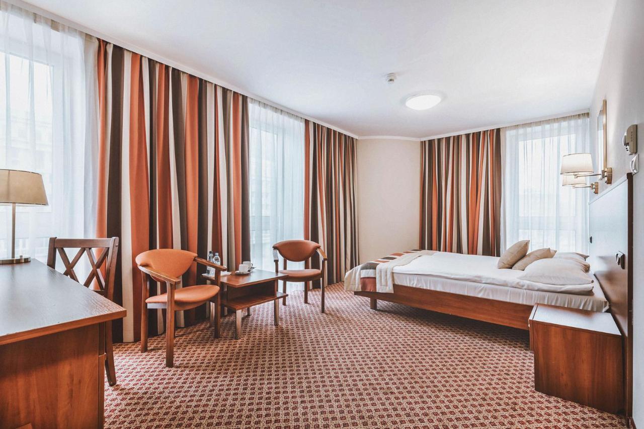 Gromada Centrum 3* Warschau