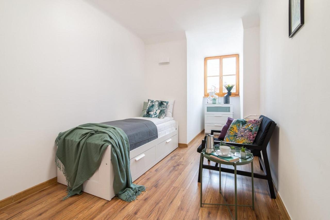 Rent Like - Rynek Starego Miasta 17