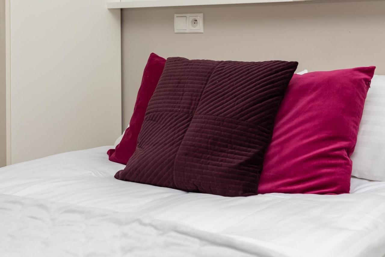 Rent Like - Nowy Swiat 47a Warsaw