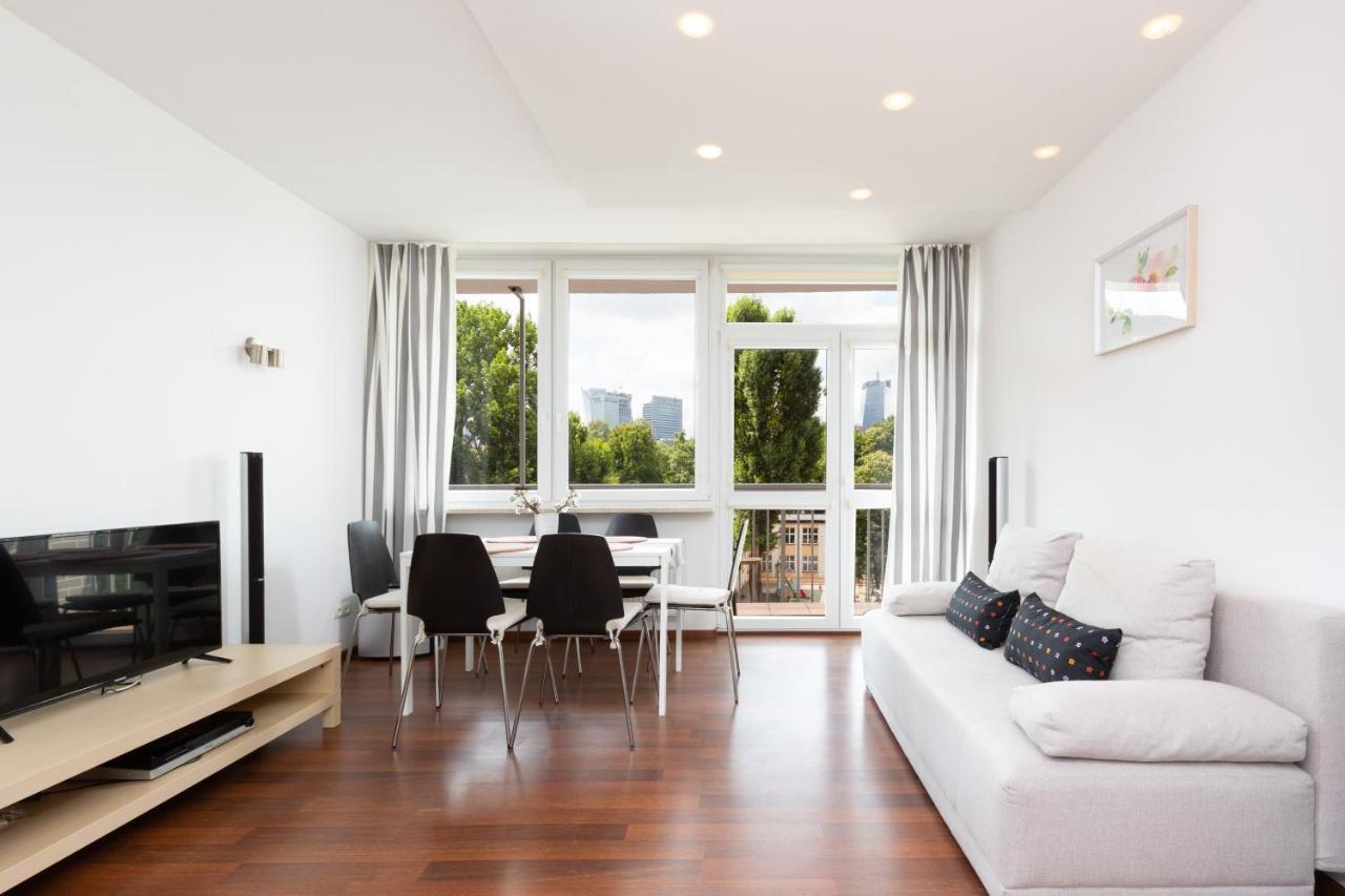 Apartment Niecala Renters Warsaw