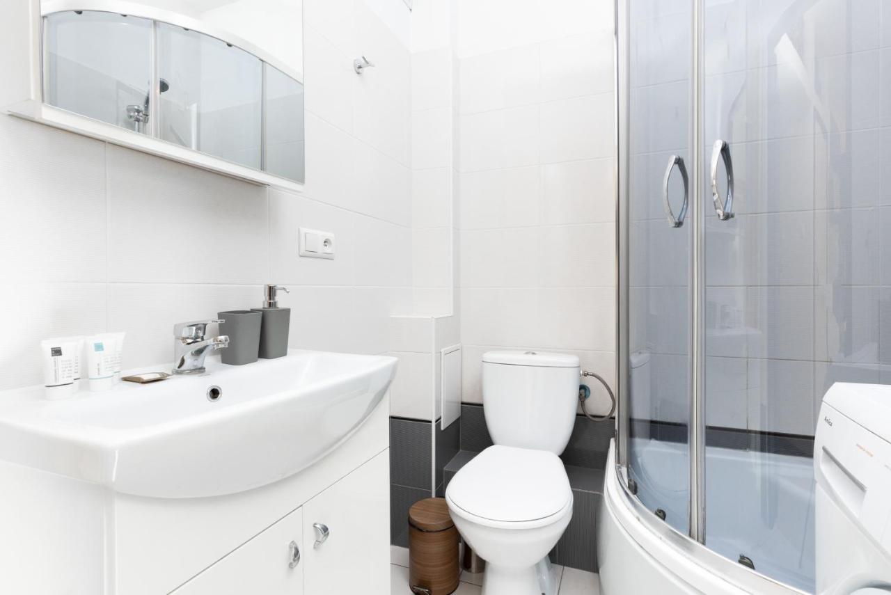Center Krucza By Renters * Warszawa