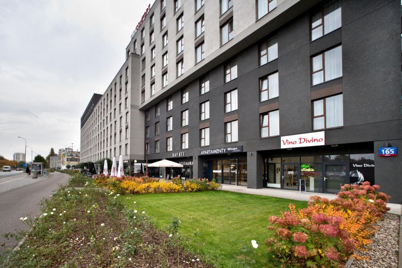 Wolska Serviced Apartamento Varsóvia