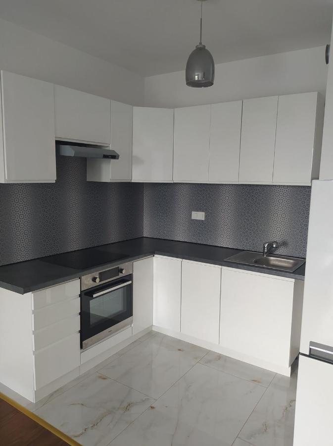 Silver Apartment *