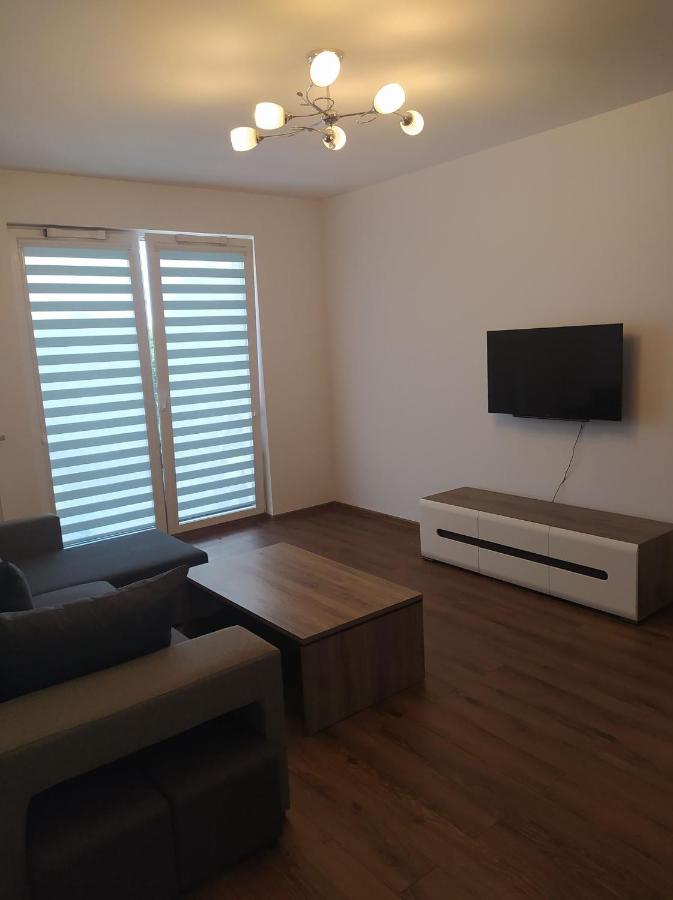 Apartment Silver *