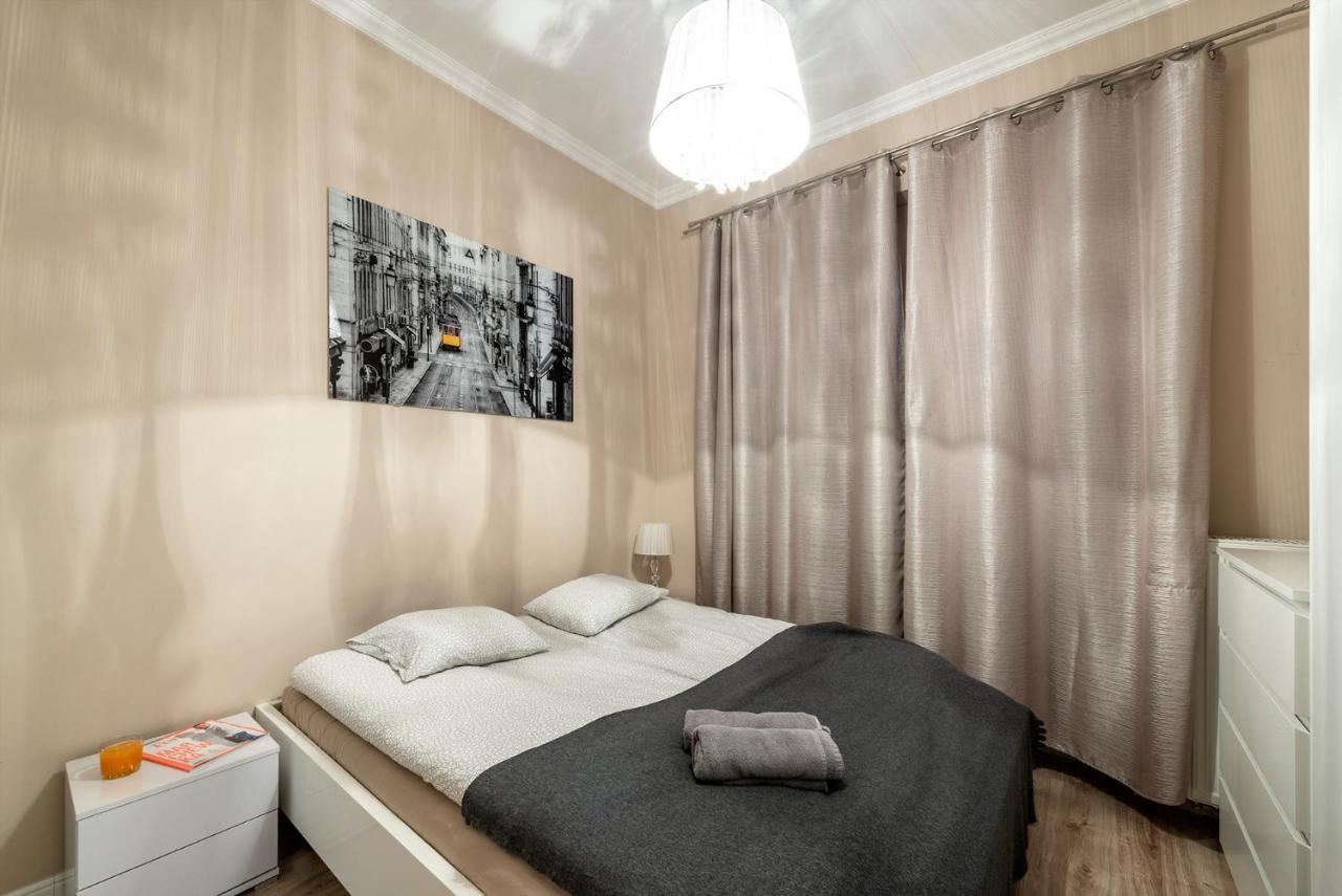 - Aparts Lotnisko Okecie Warsaw