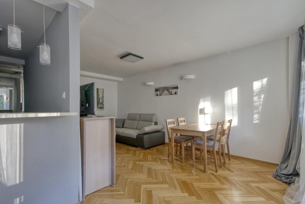 Aleja 3 Maja 7b By Homeprime Apartamento Varsóvia