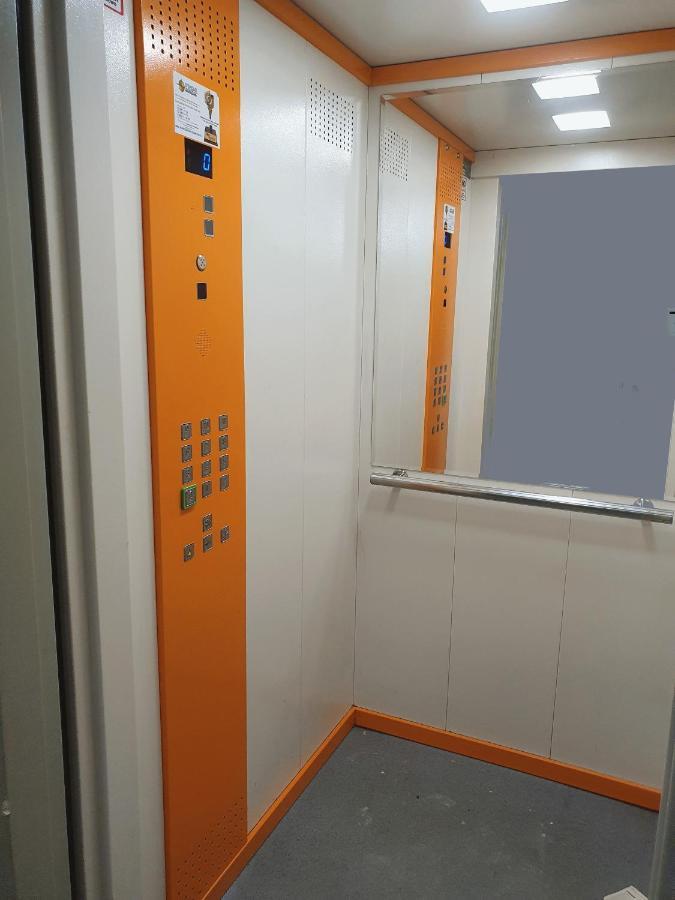 Center Apartment, Balcony Twarda