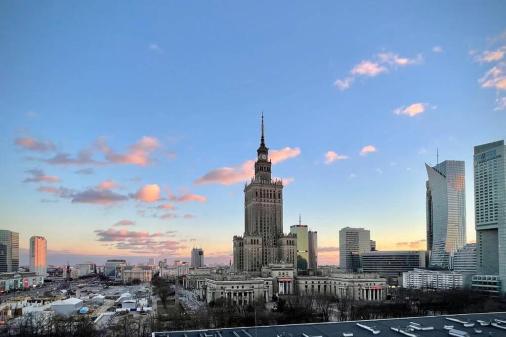 Super Brown 2x Metro Nowy Wifi Netflix Spotify Panorama Miasta * Warsaw