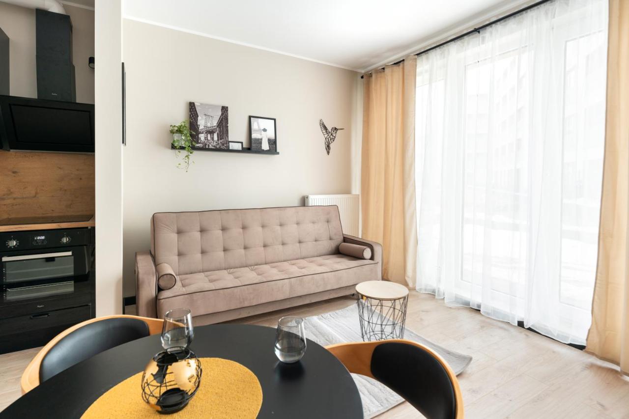 Superapart Aignera 4, Family Friendly Oasis Warszawa