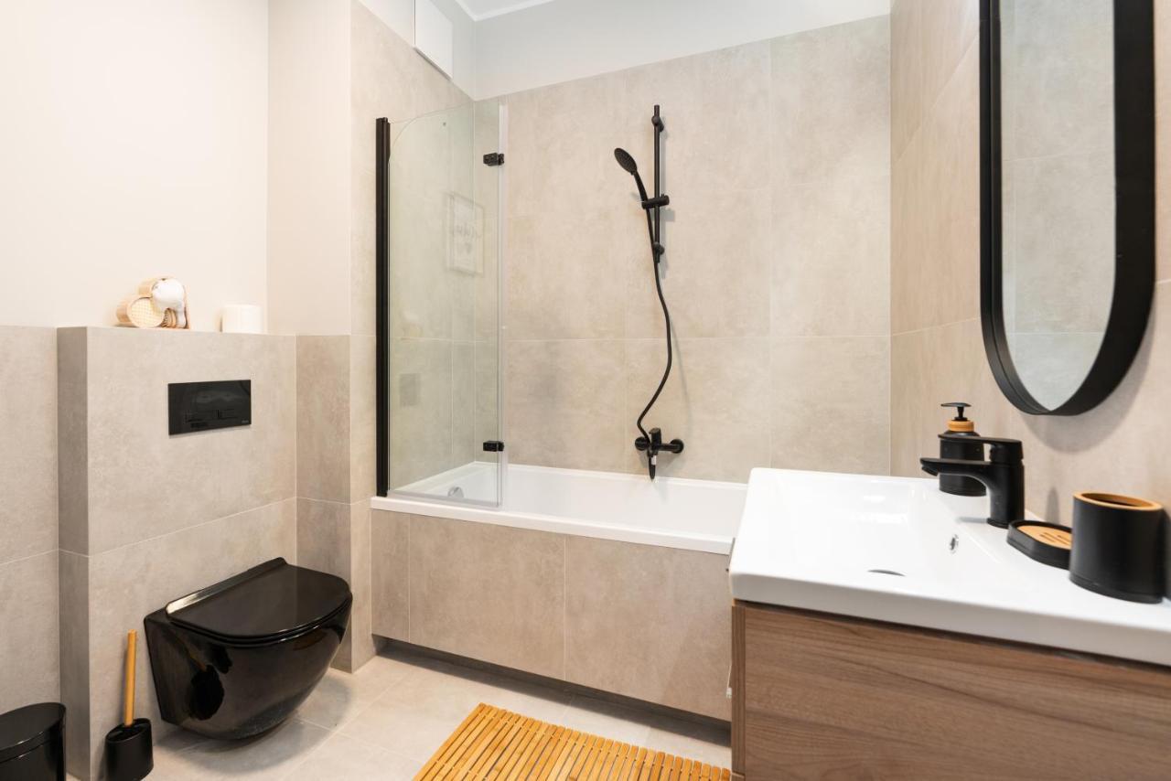 Superapart Aignera 4, Family Friendly Oasis Apartament *
