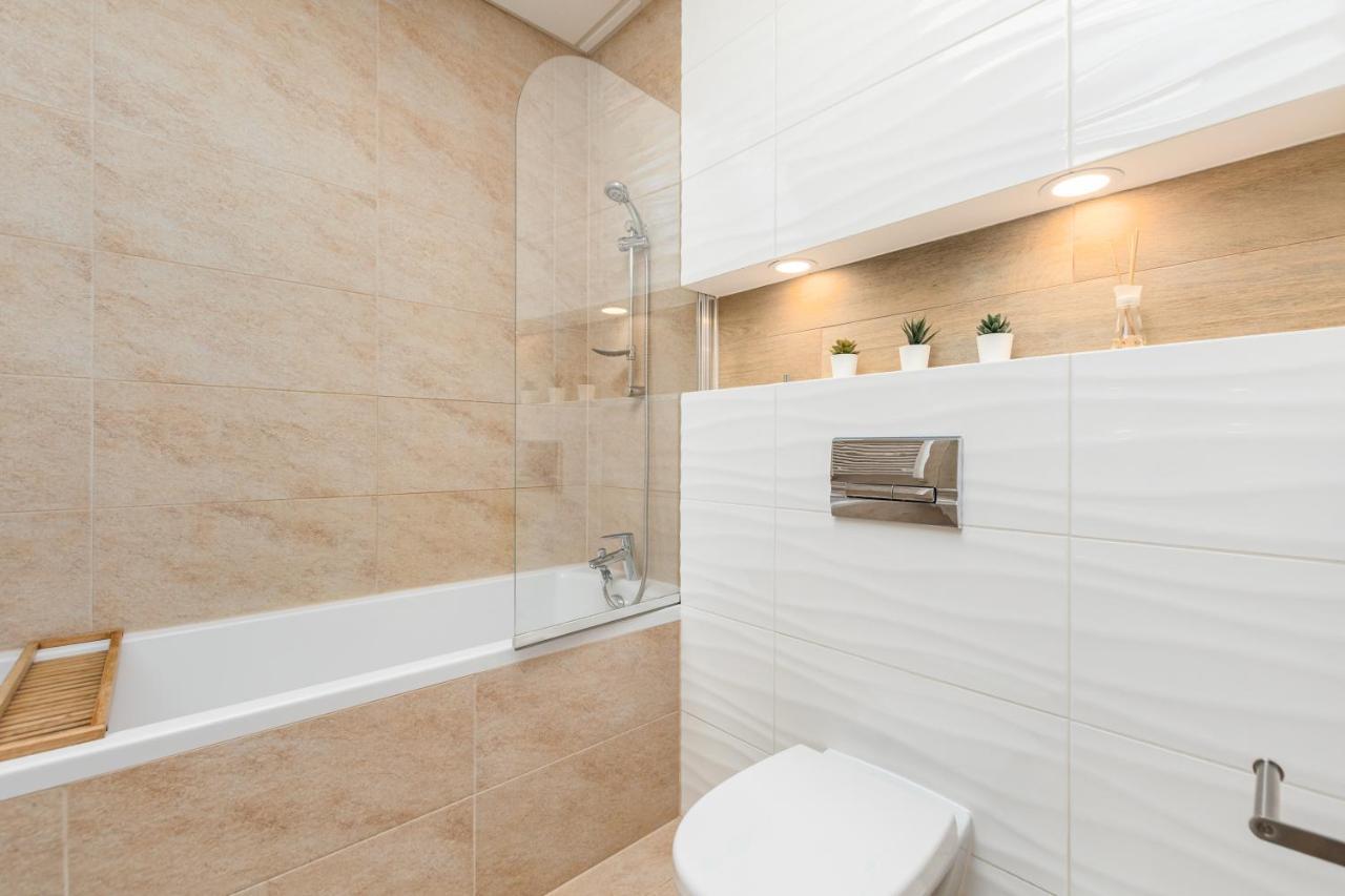 Căn hộ Kasprzaka 31 By Homeprime Warsaw