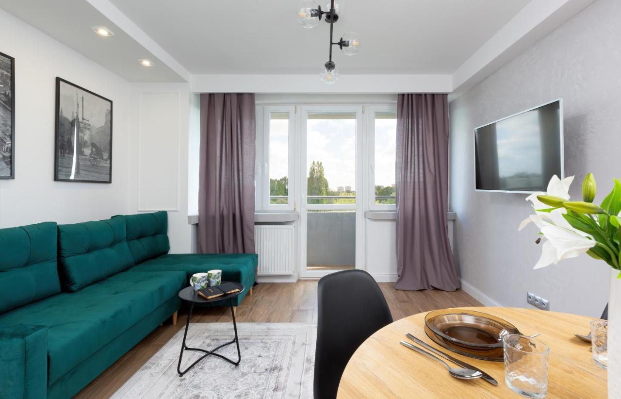 Metro Marymont By Renters * Warschau