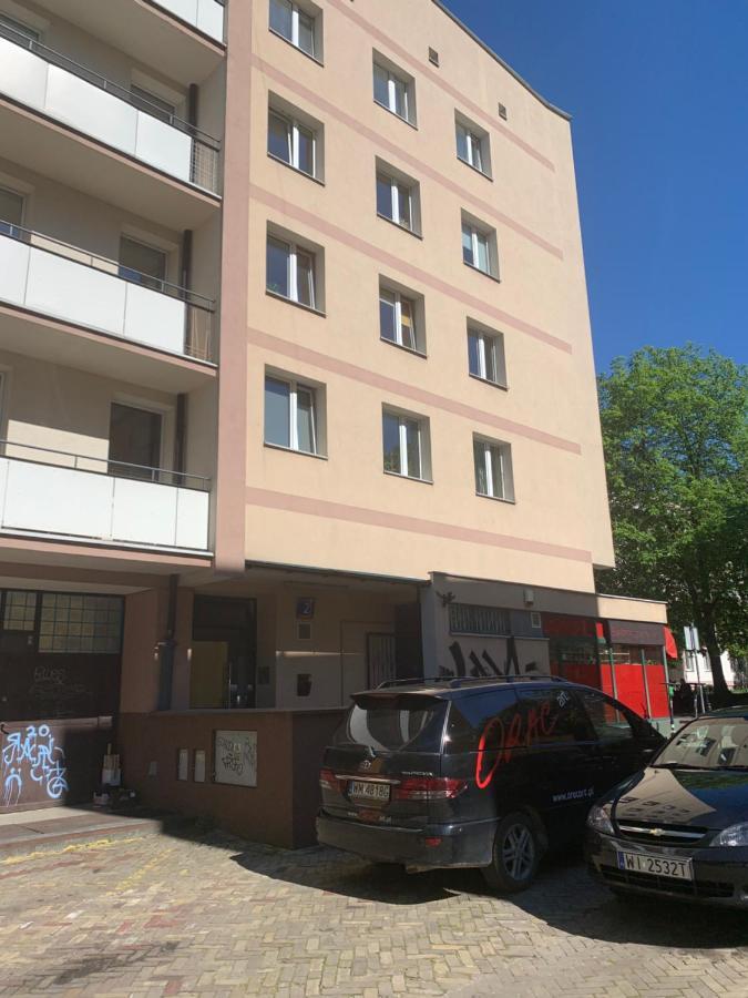 Perfect Location Two Bedrooms With Balkony Apartamento Varsóvia