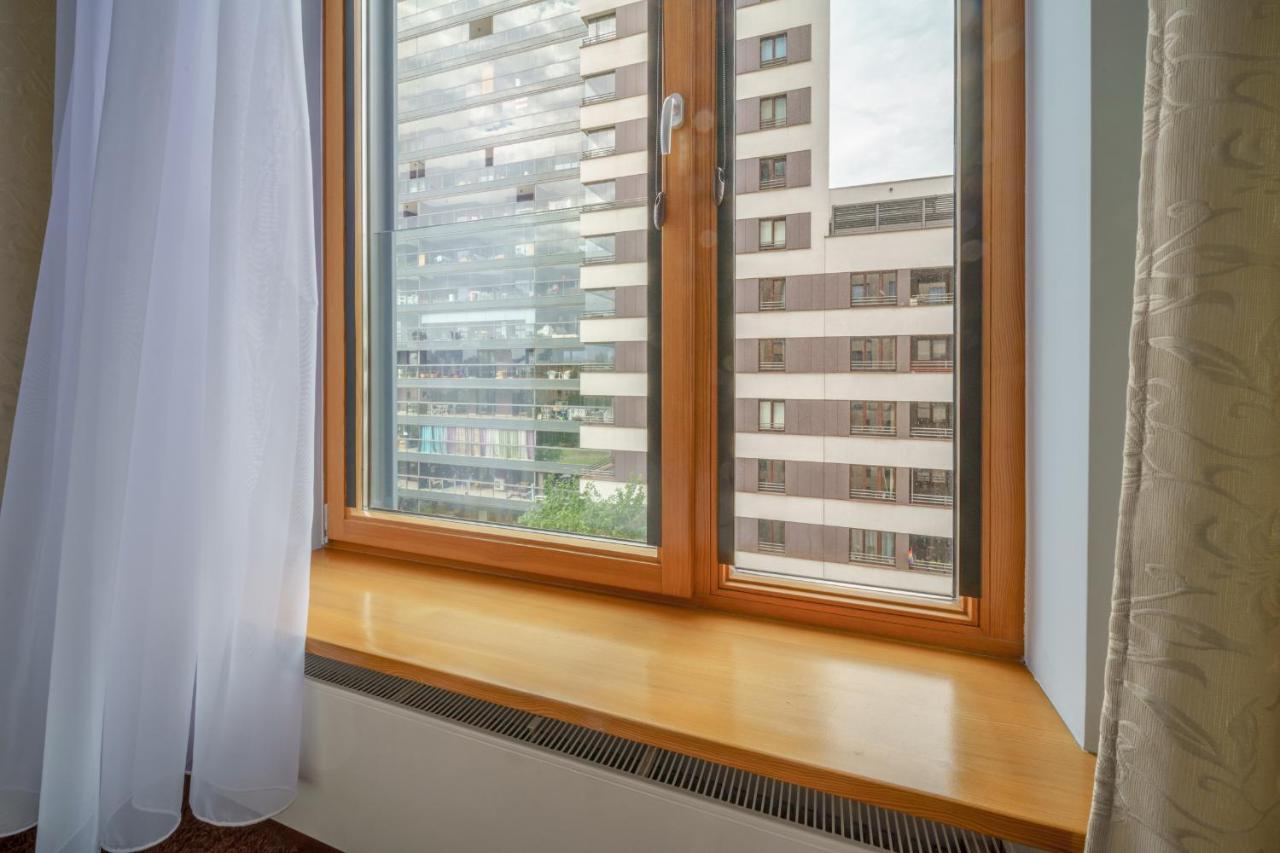Bright And Charming- Golden Apartment- Center&s2a *