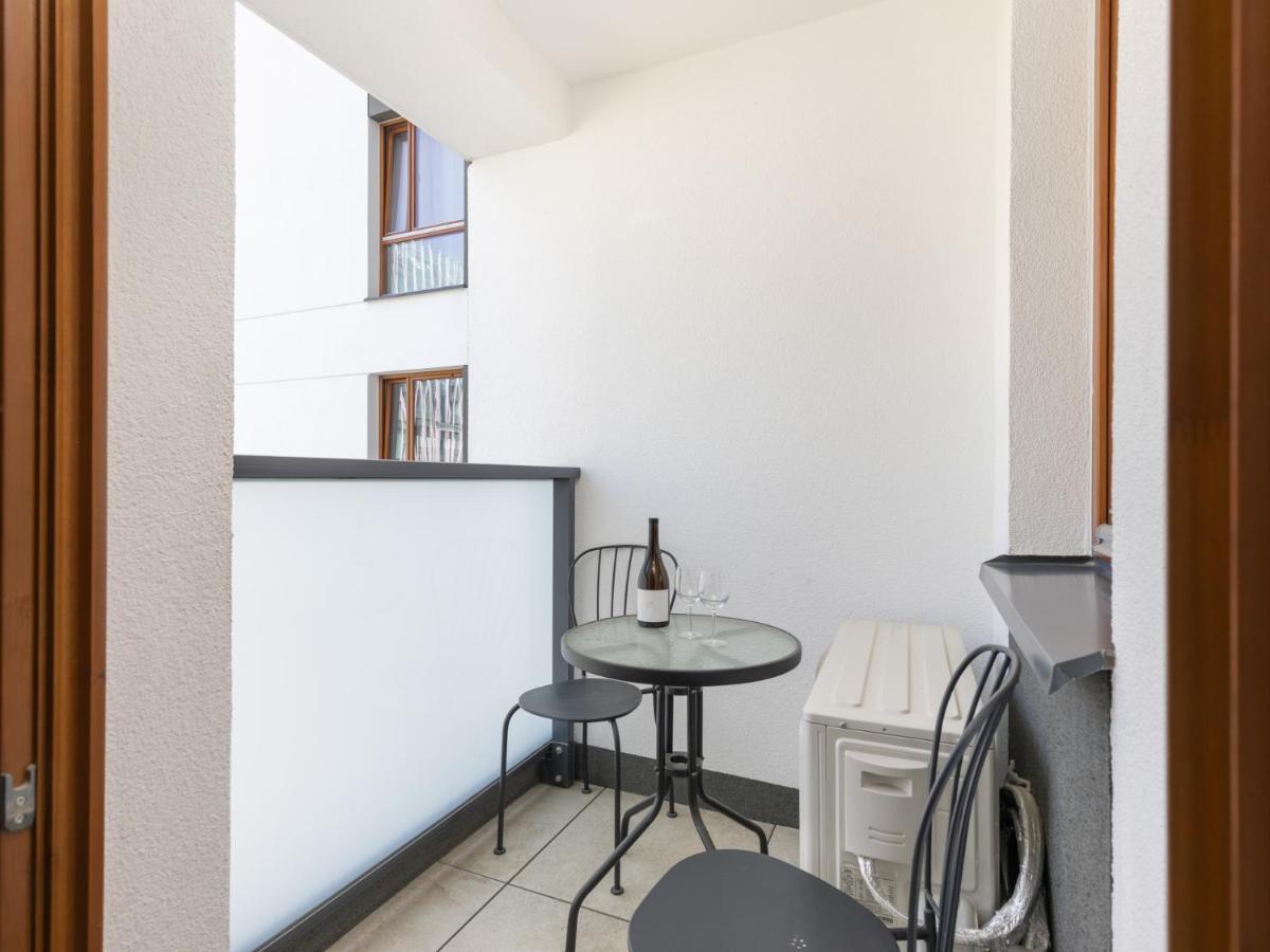 Karolkowa 28 Ii - Premium With Balcony By Renters