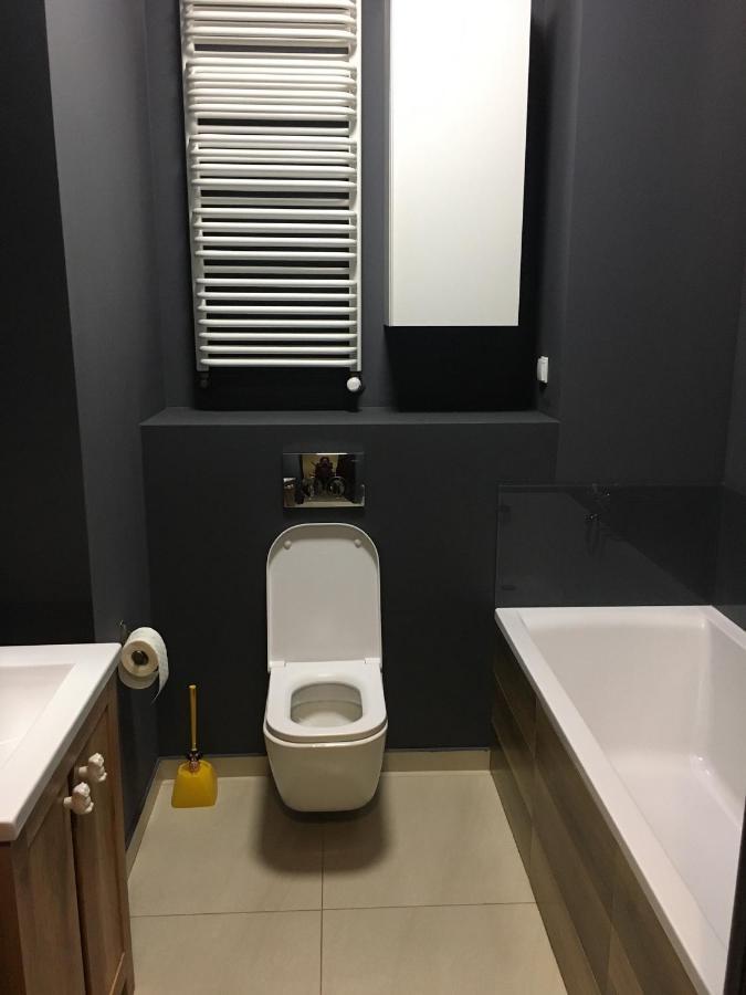 Apartment 36 M2 Z Ogrodkiem Jk64 Warsaw