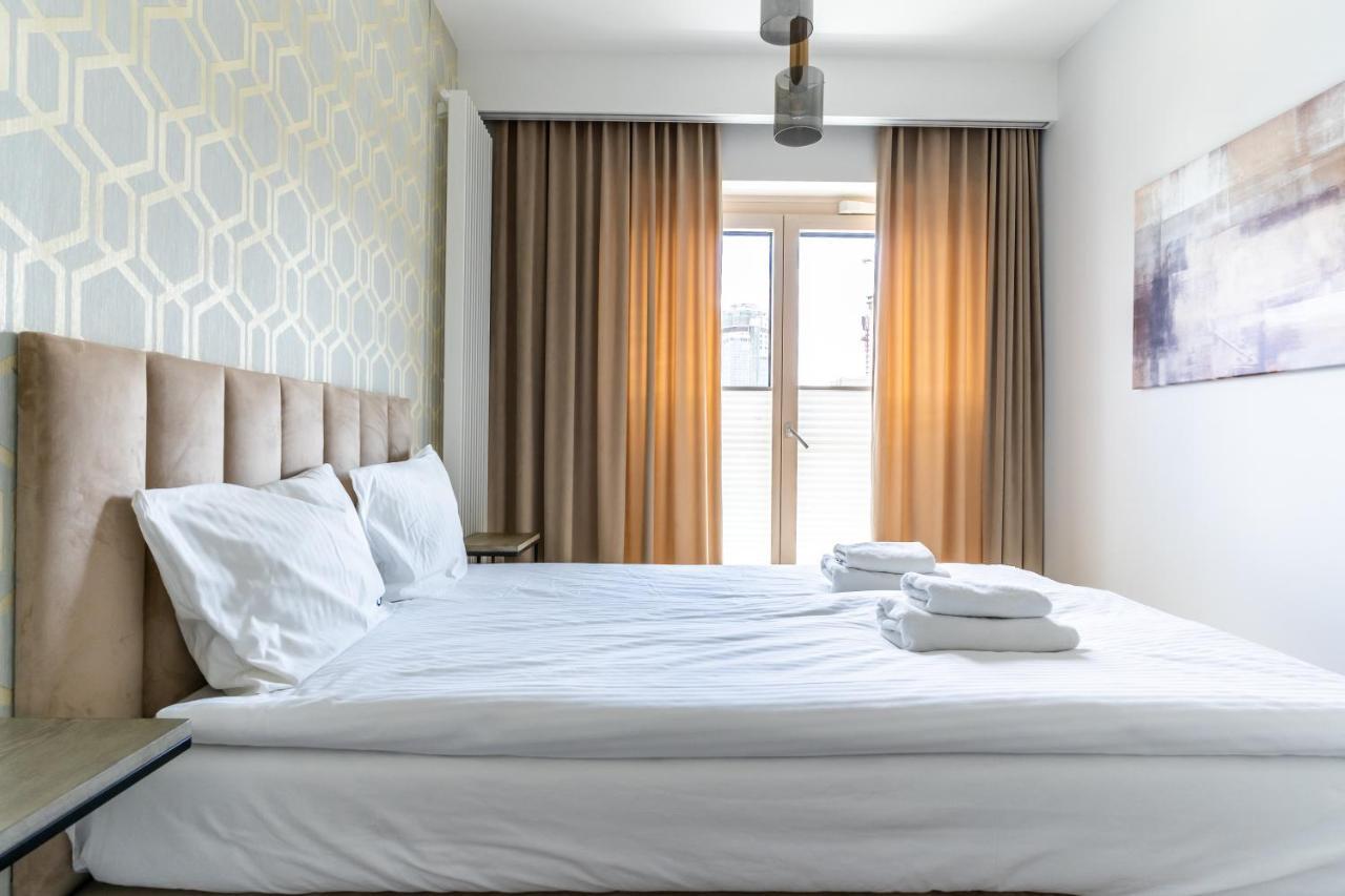 Apartment Mennica - Golden *