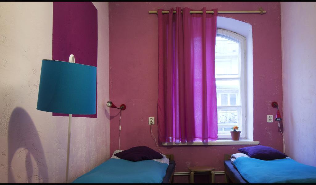 Emma Hostel *