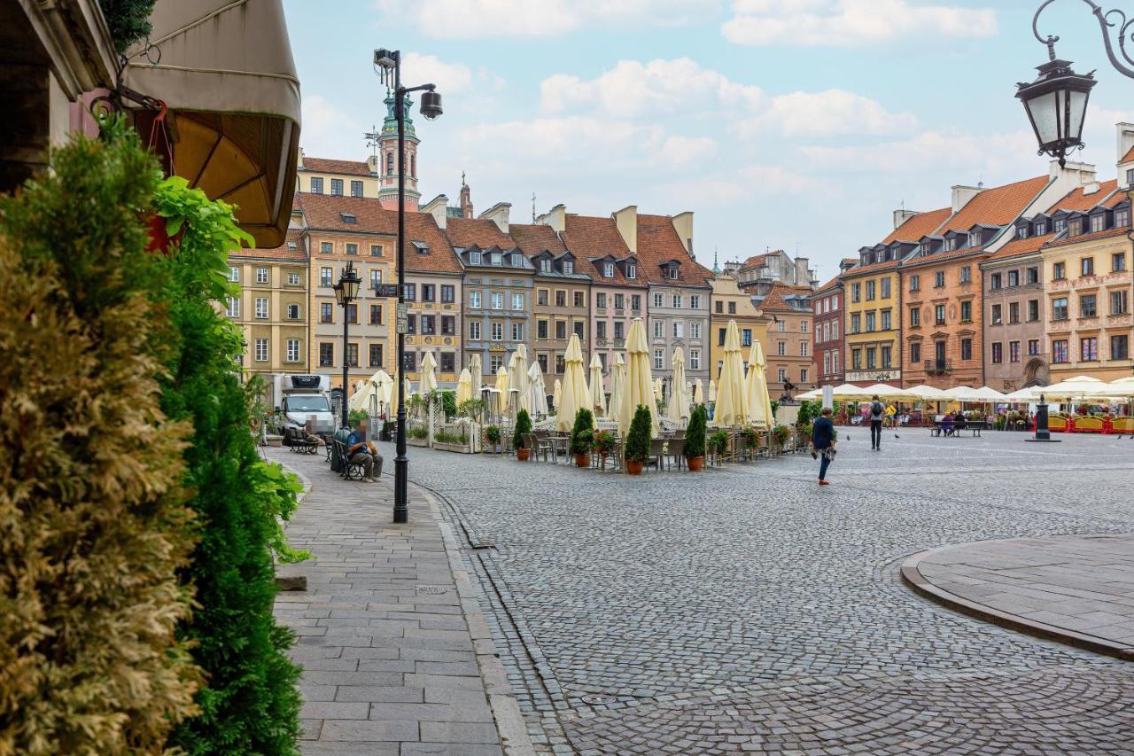 On The Square By Renters Warsaw