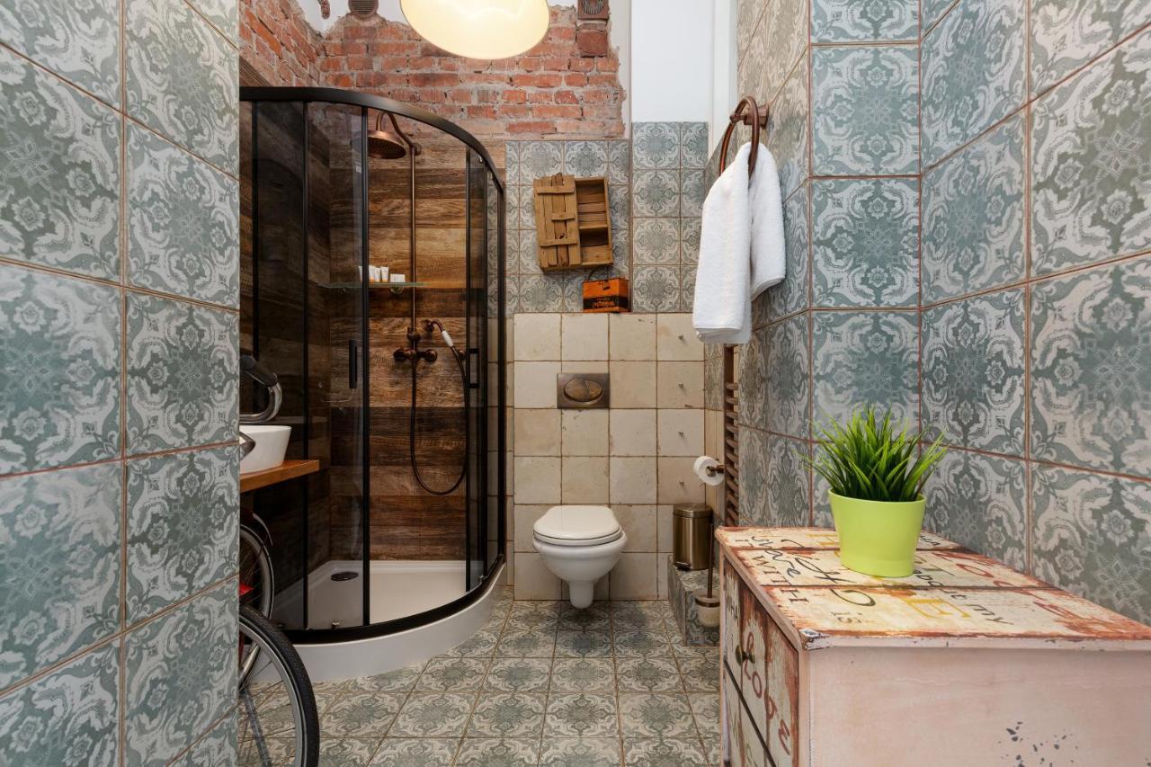 Apartment On The Square By Renters *