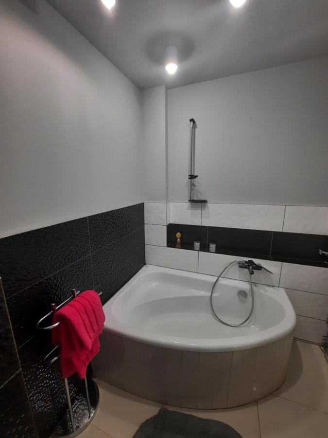 Apartament Zorzy Przy Instytucie Kardiologii Anin