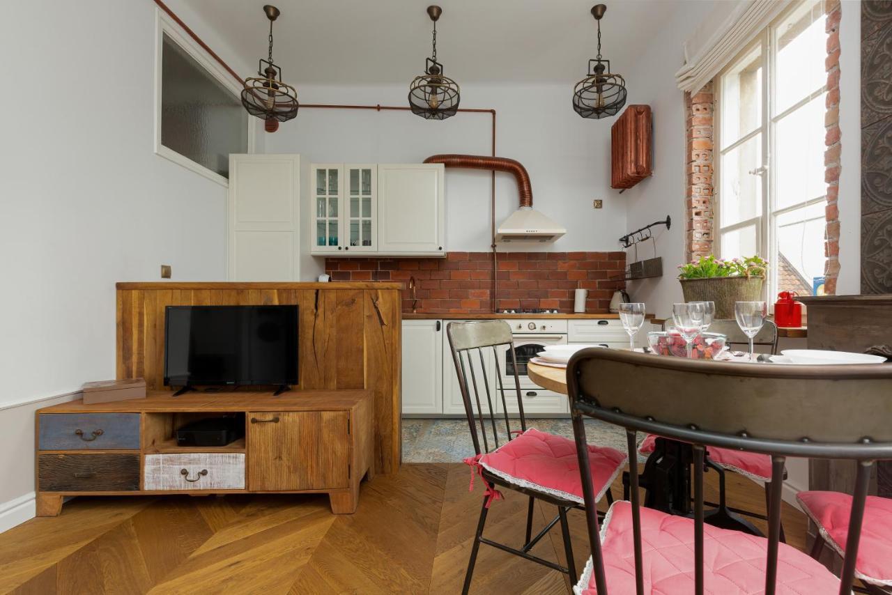 On The Square By Renters * Warsaw