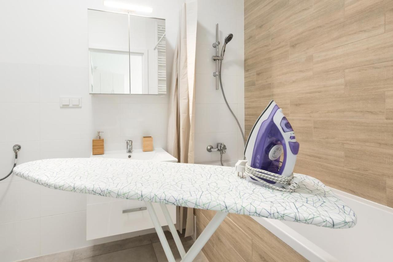 Superapart Rydygiera, Pet-friendly With Patio & Self Check-in Warsaw