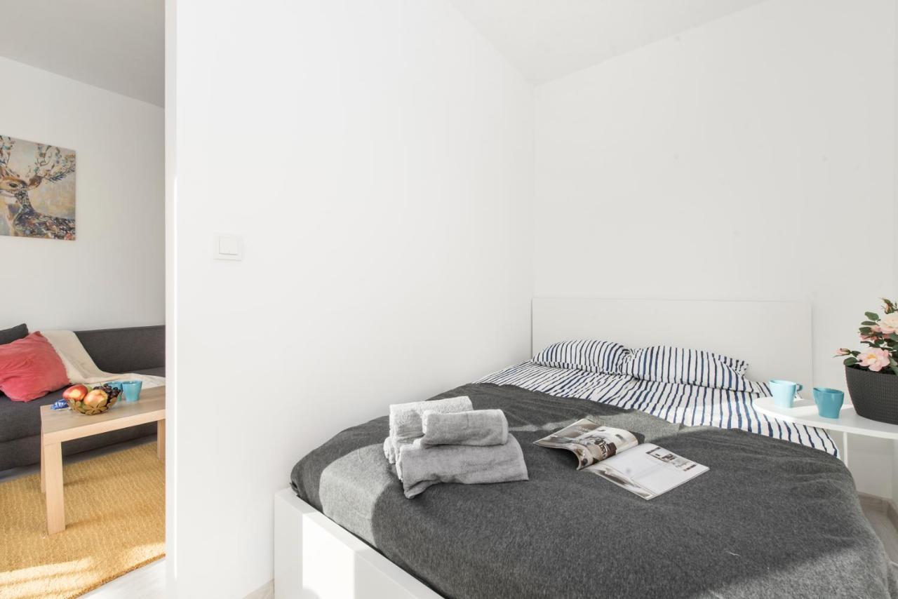 Superapart Rydygiera, Pet-friendly With Patio & Self Check-in