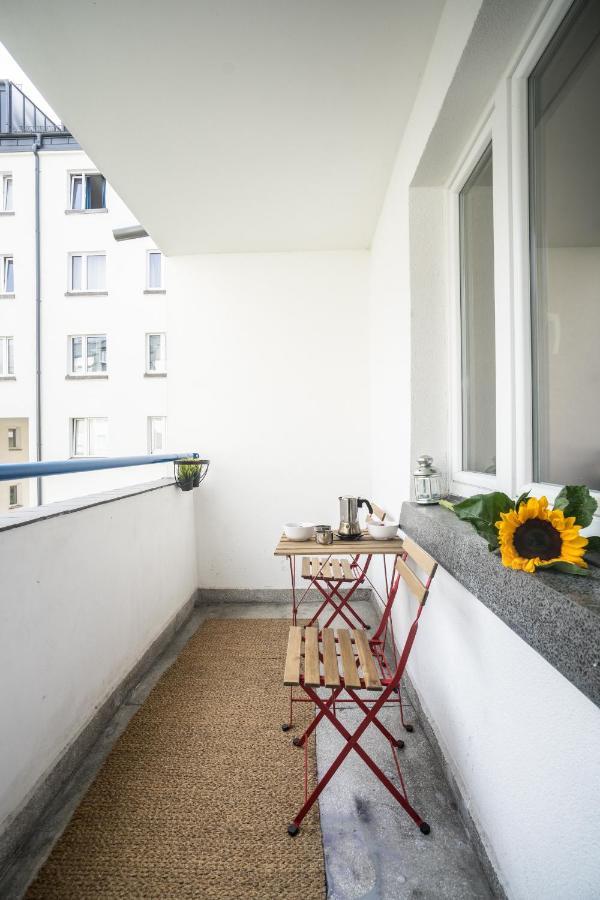 Oomph 3-bedroom Flat Apartment Warschau
