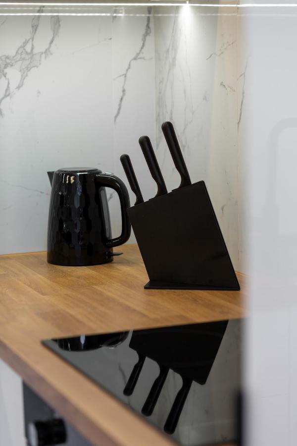 Beautiful Two-bedroom Bielany By Renters Apartament *