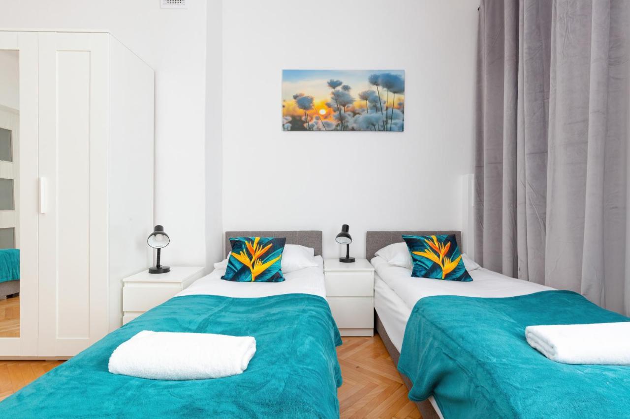 Kamienica Stanislawa Augusta By Renters Warsaw