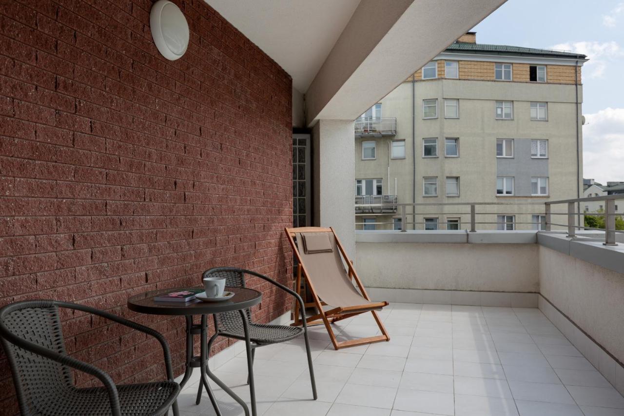 Căn hộ Spacious With A Hammock And Terrace By Renters Prestige *