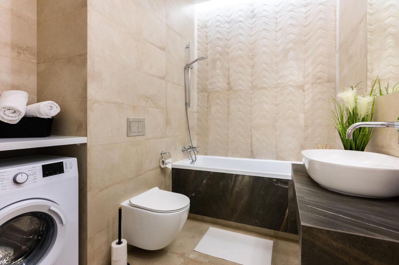 Millennium Express Lemon Apartment *