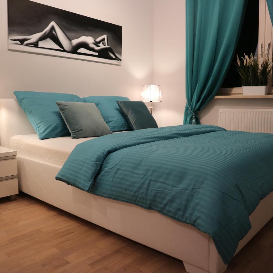 Nad Jeziorkiem Apartment Warsaw