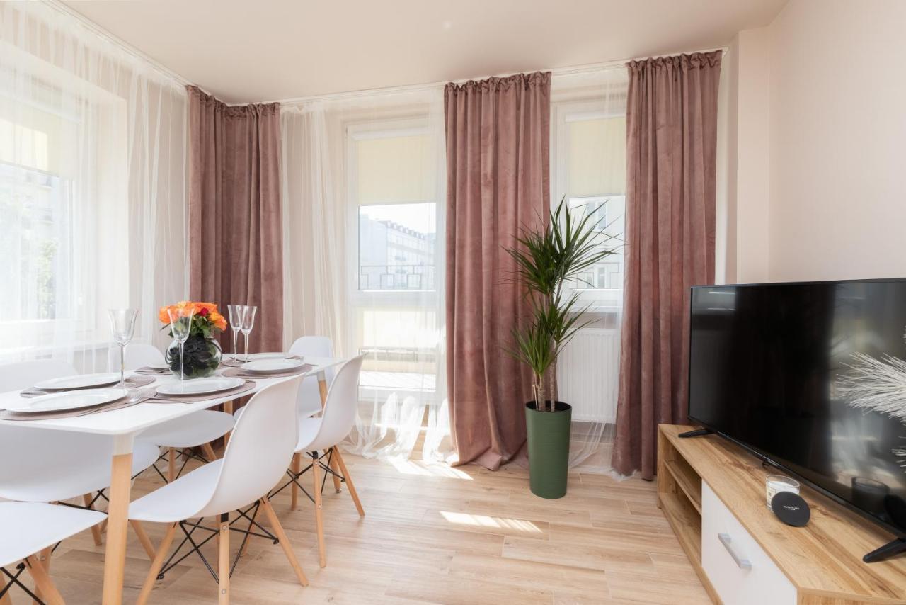 Mokotow Reytan By Renters Apartment *