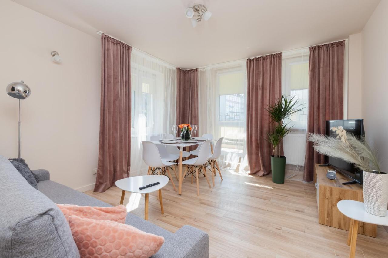 Mokotow Reytan By Renters *