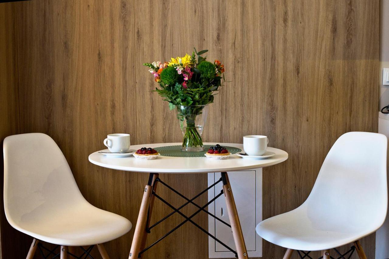 Wolska Serviced Apartamento Varsóvia