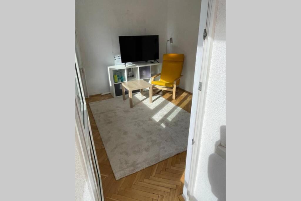 Super Sawa 2 Metro Wifi 500 Mbs Tv'50 Netflix Hbo Appletv+ Apartment *