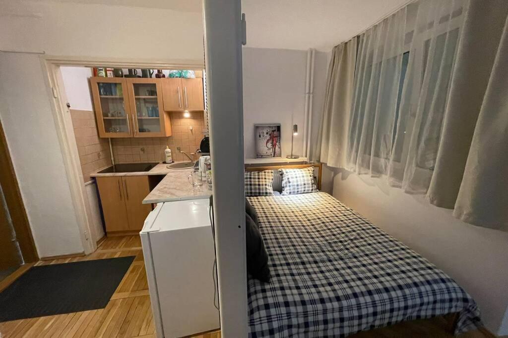 Super Sawa 2 Metro Wifi 500 Mbs Tv'50 Netflix Hbo Appletv+ Apartment