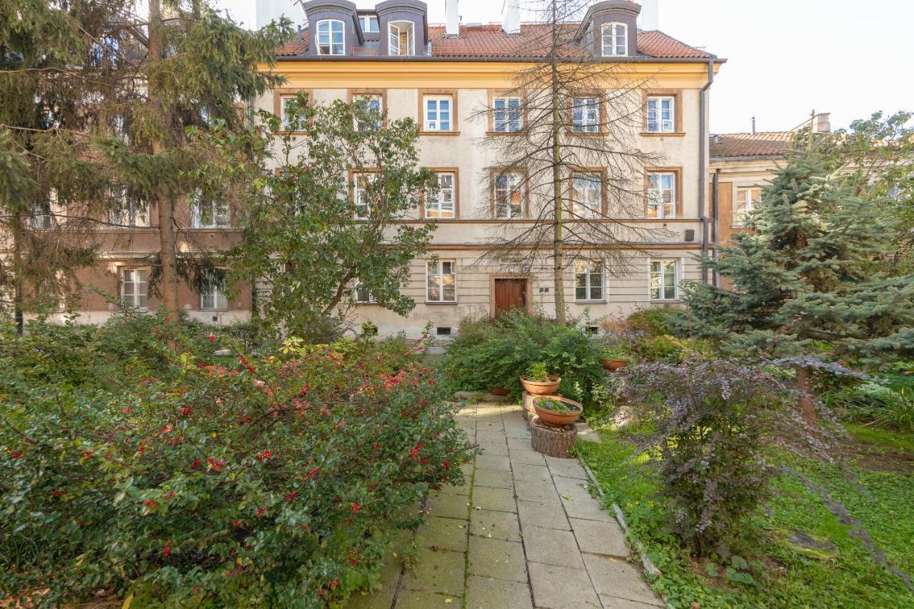 Old Town Velvet Studio * Warsaw
