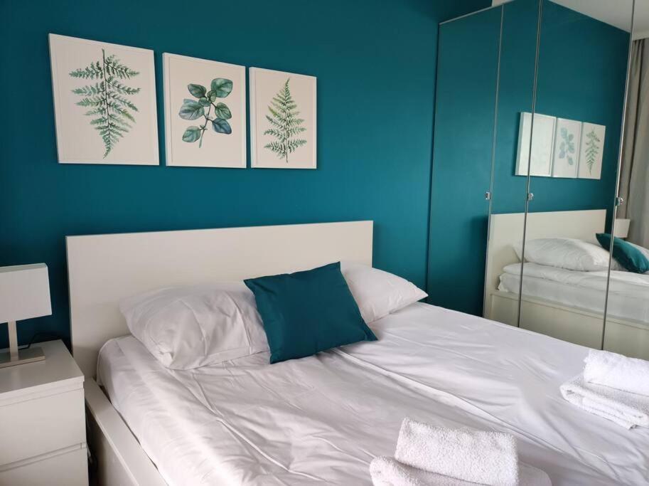 Lovely Vis-a-vis Medicover And Paley Institute Apartment